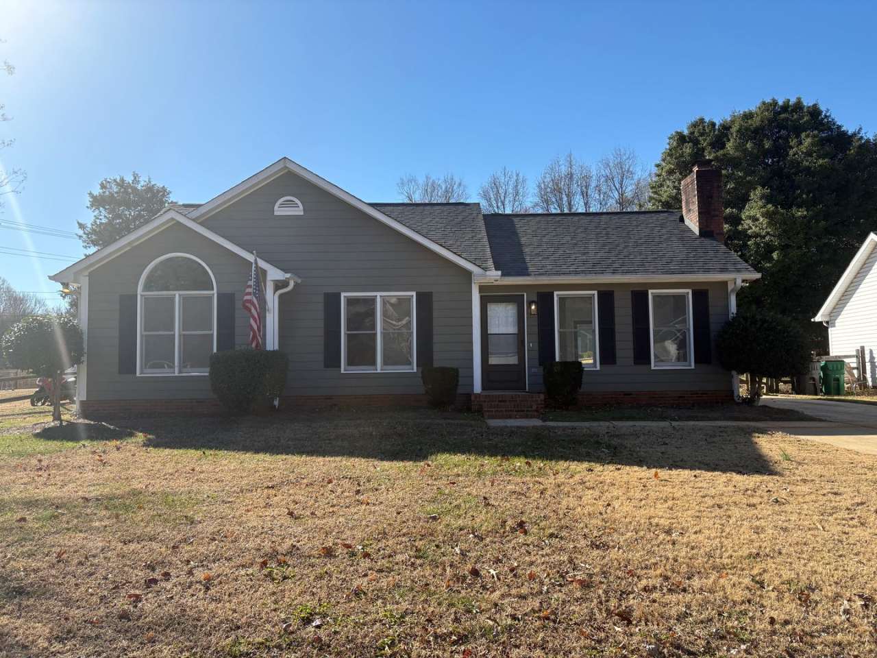 Rent Special on Beautifully Updated 3 Bedroom Home!