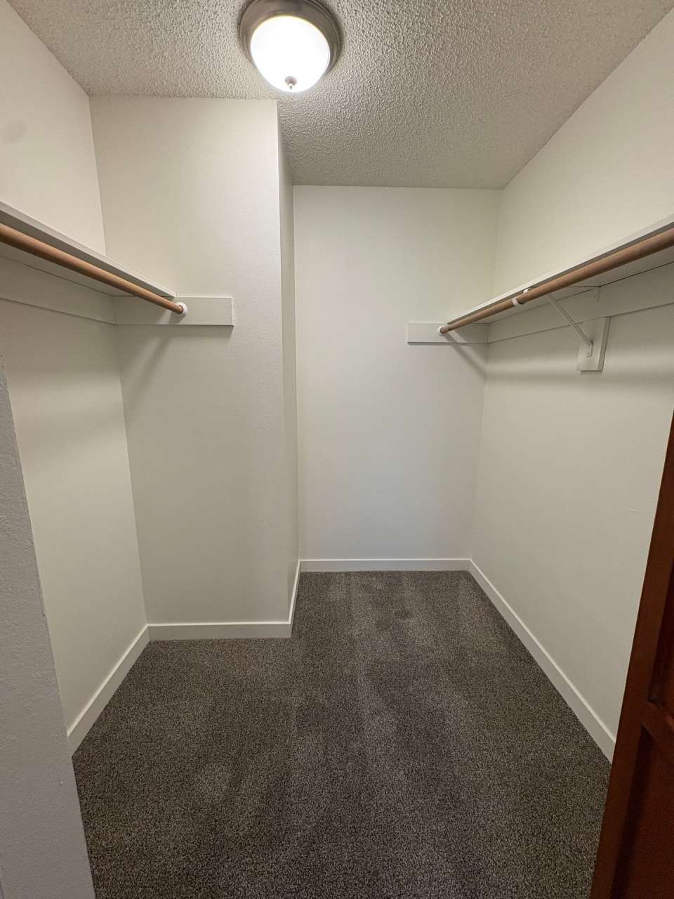 Willow Wood Apartments