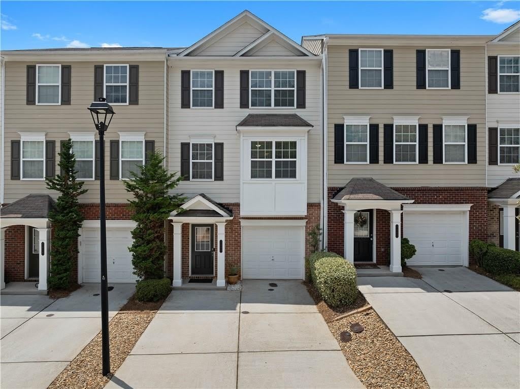 2480 Ivey Crest Circle