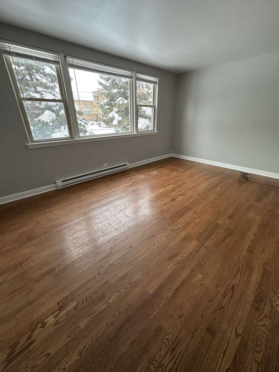 7624 N Milwaukee Ave