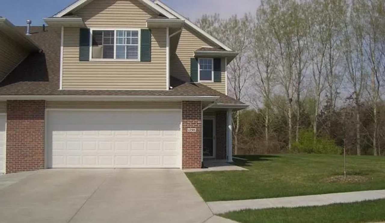 1798 N 177th Plz Omaha