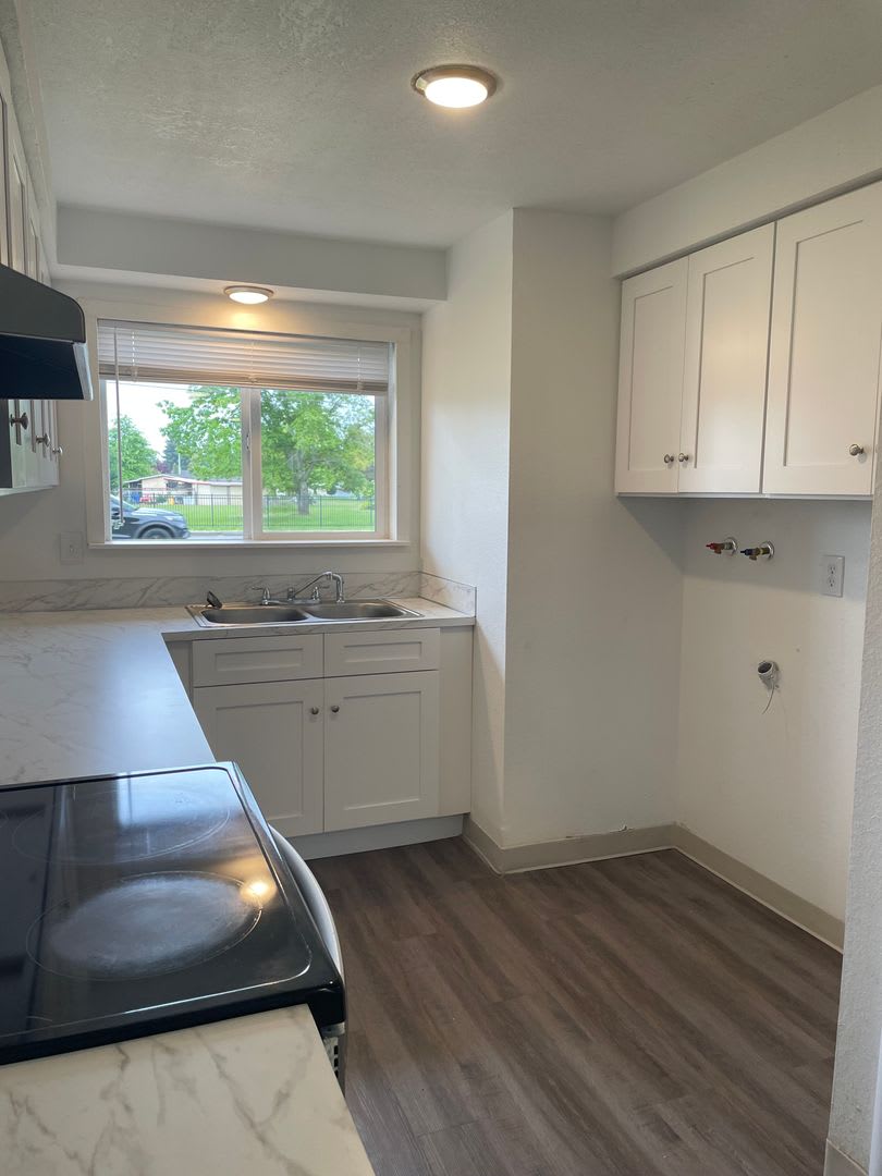 Rent Special: FREE Rent for the month of February!!