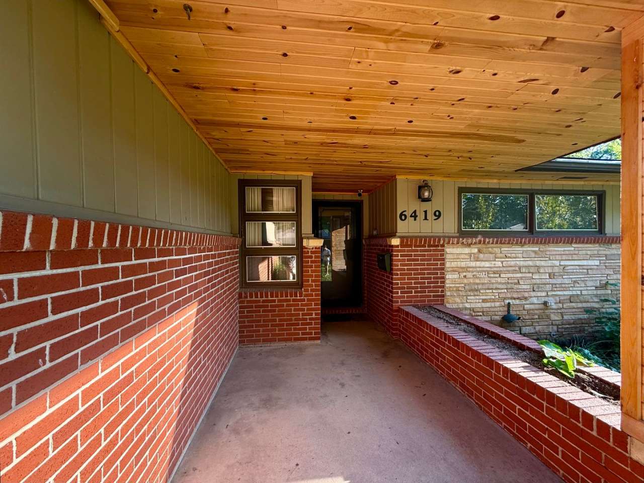 6419 E Claytonia - 3 Bedroom 1.5 Bathroom