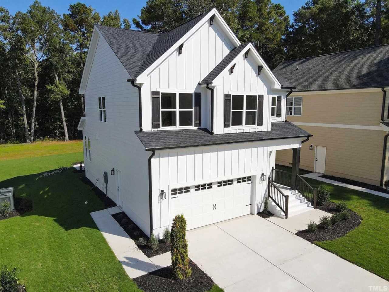 Room in 4 Bedroom Home at Edgerton Dr