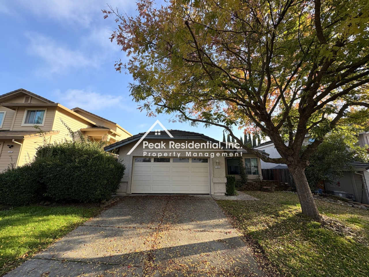 Charming 3 bedroom 2 bath home in Folsom!