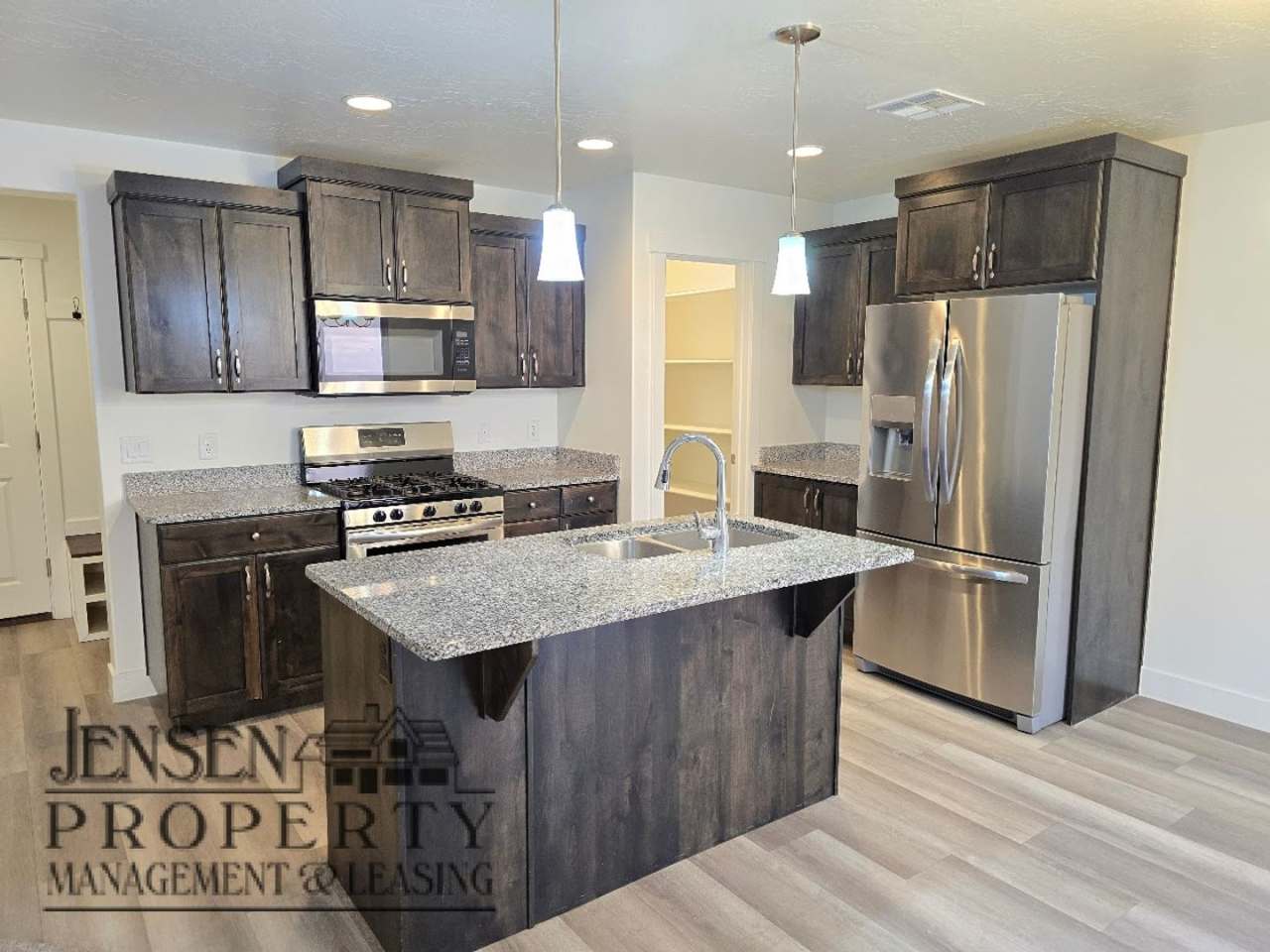 4 Bedroom - Dixie Power! Pets Negotiable!!! $1000 off First Month's Rent-Just Reduced!