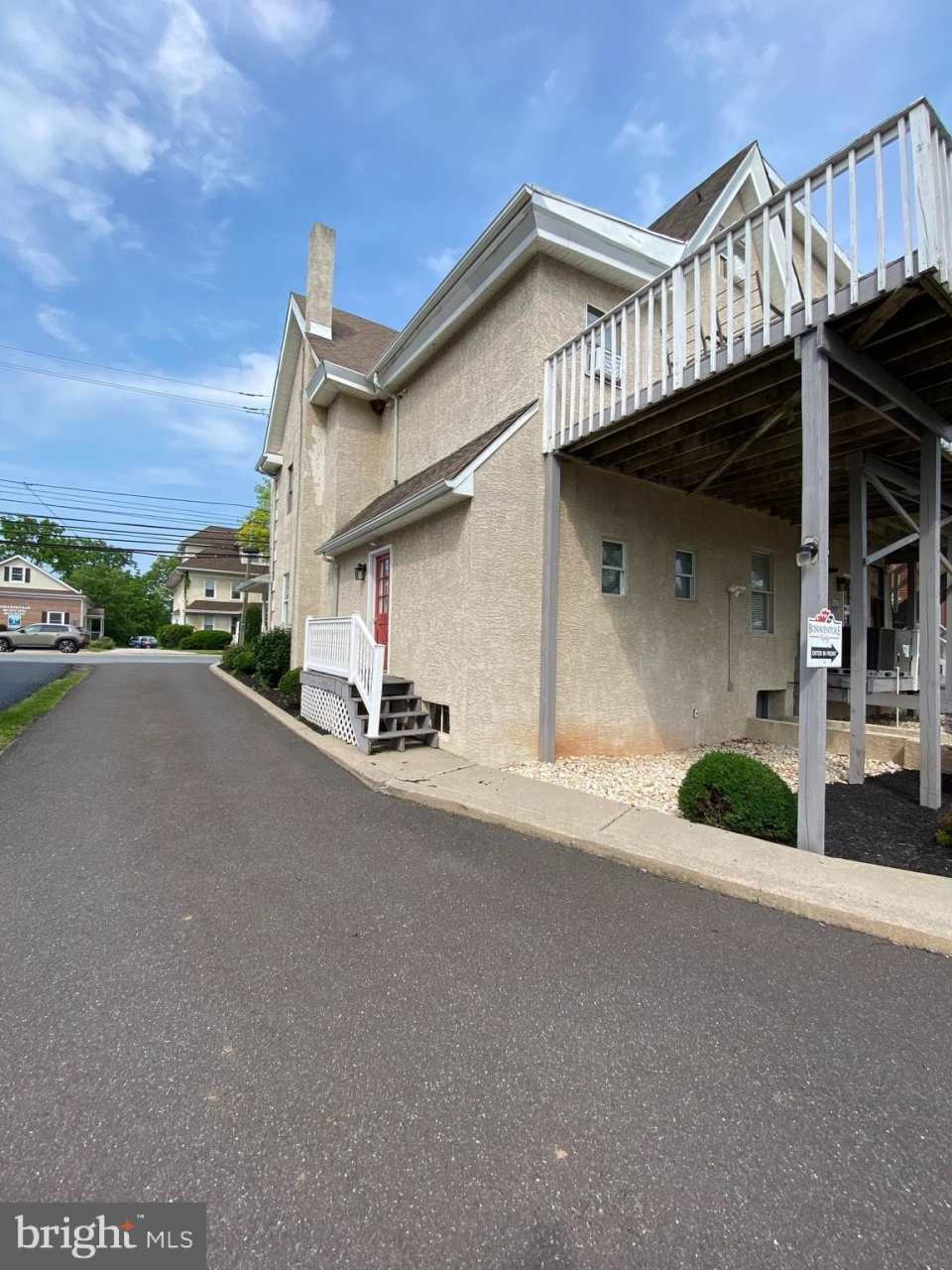 478 E MAIN Street unit: 1St Floor