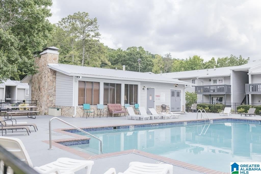 1303 WOODLAND VILLAGE