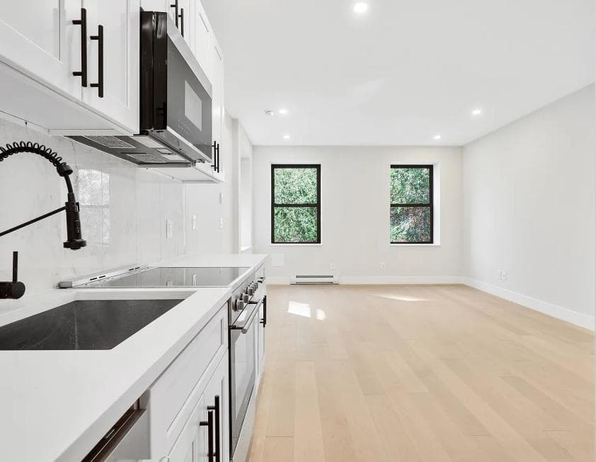 239 East 33rd Street