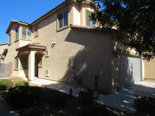 Great 2 Story Townhome in Gated Community!