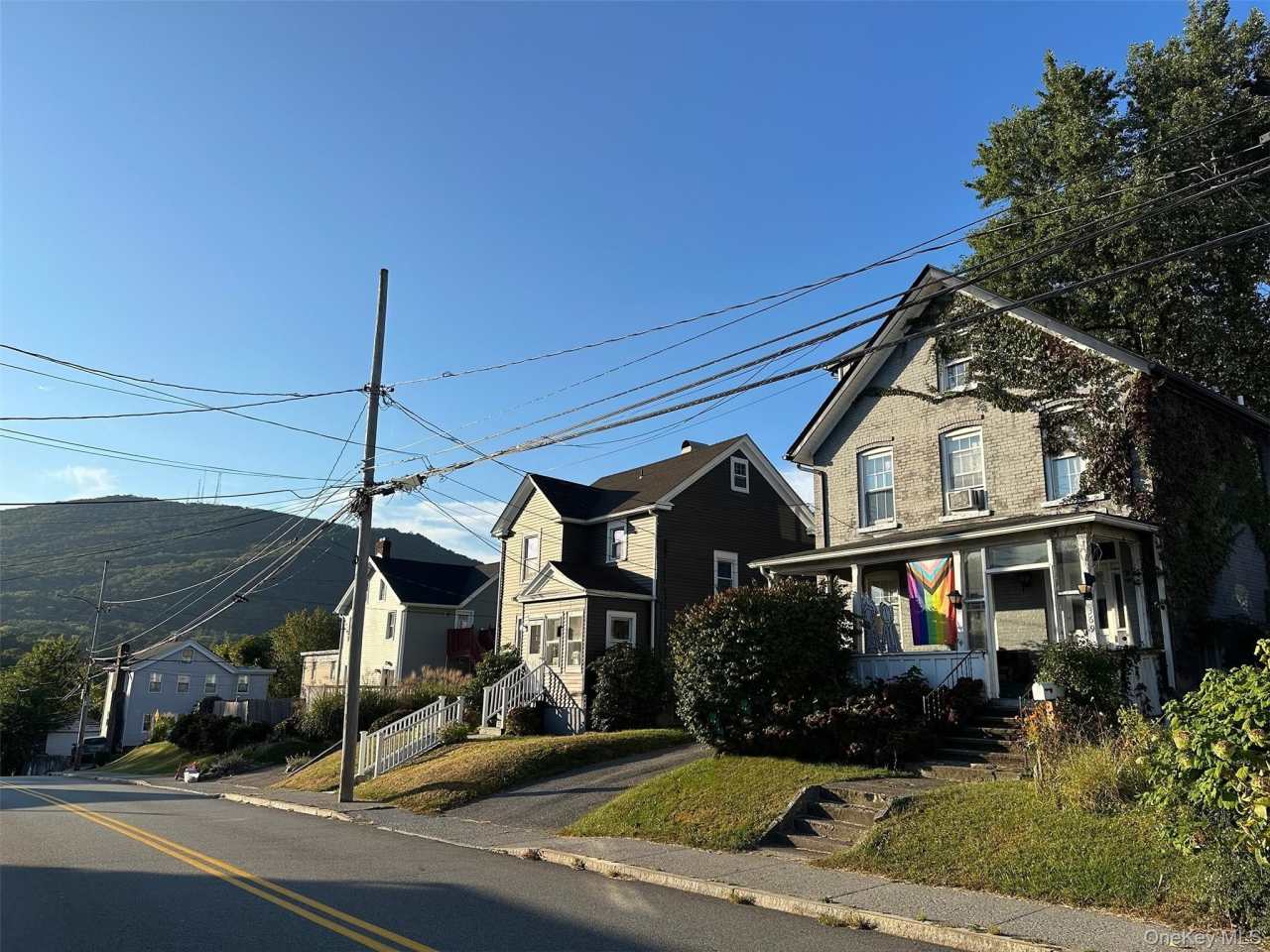 369 Verplanck Avenue