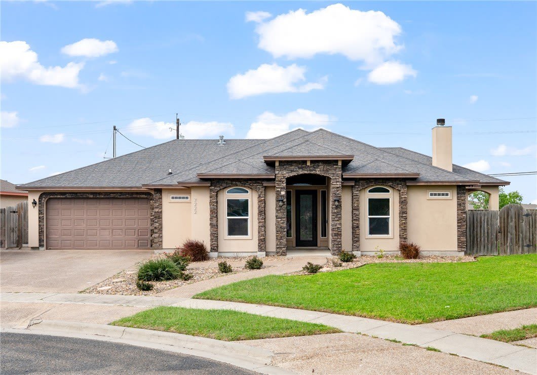 7222 Pink Cadillac Drive