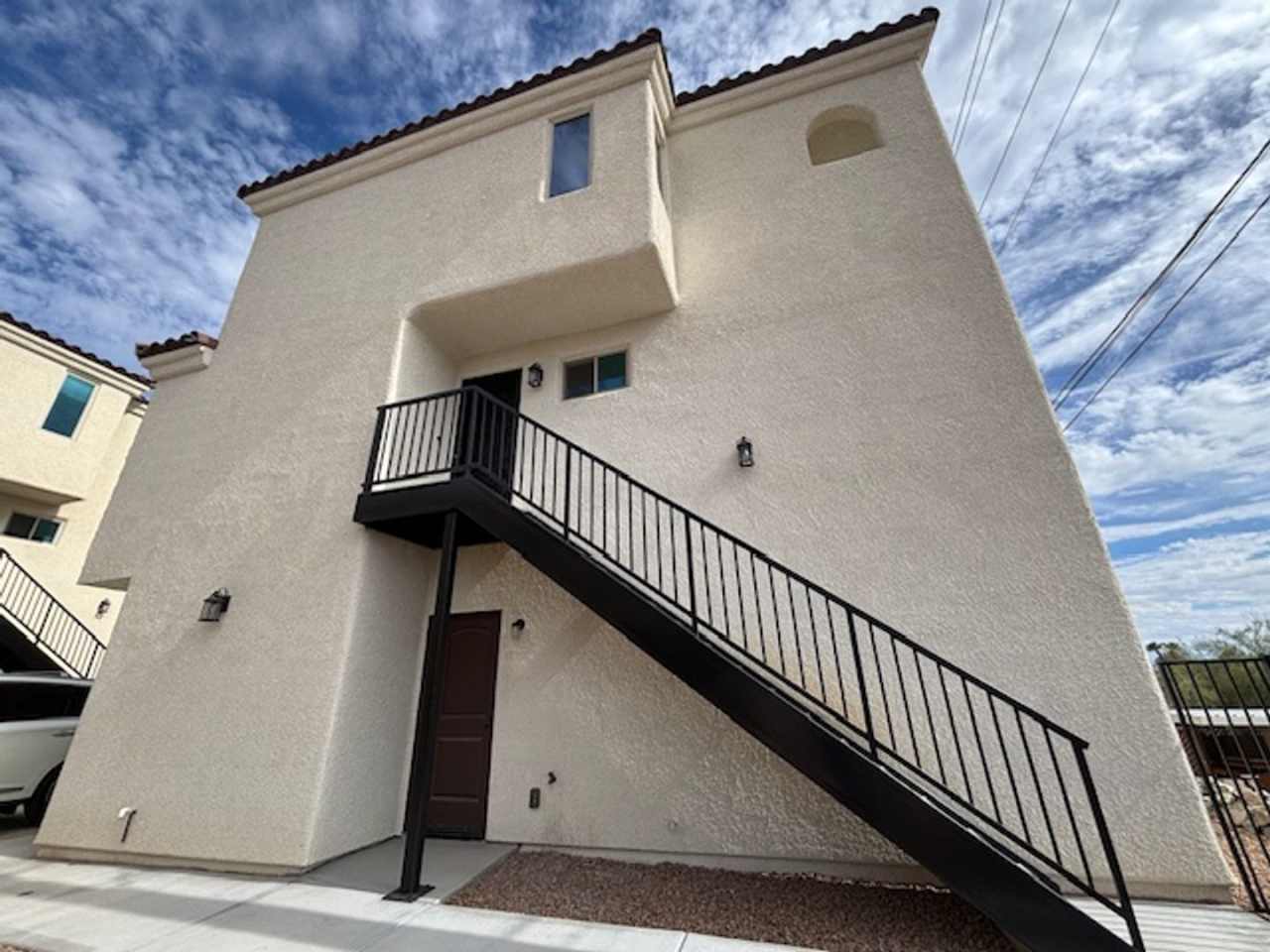 1 Bedroom - 1.5 Bath Condo on the Riverwalk