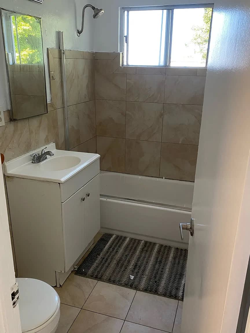 855 Embarcadero Del Mar Apt 7