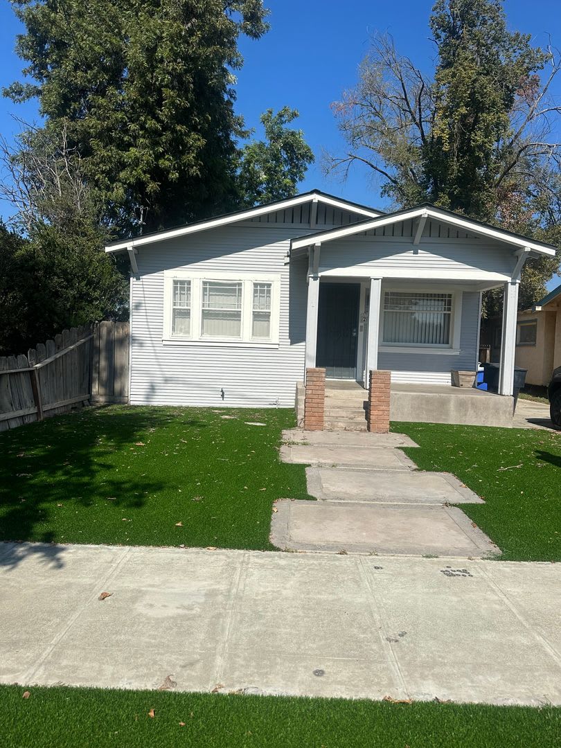 Charming 3 bedroom 1 bathroom