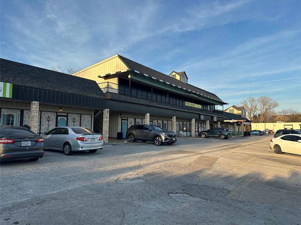 1207 NE Big Bend Trail