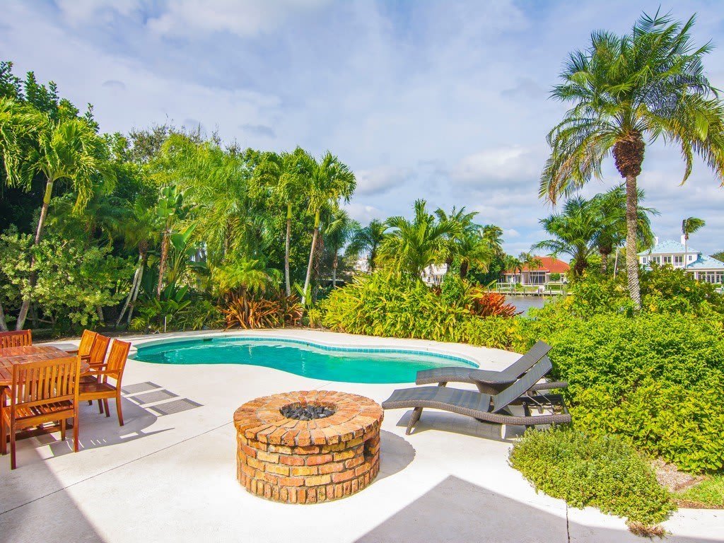 1896 Mooringline Drive