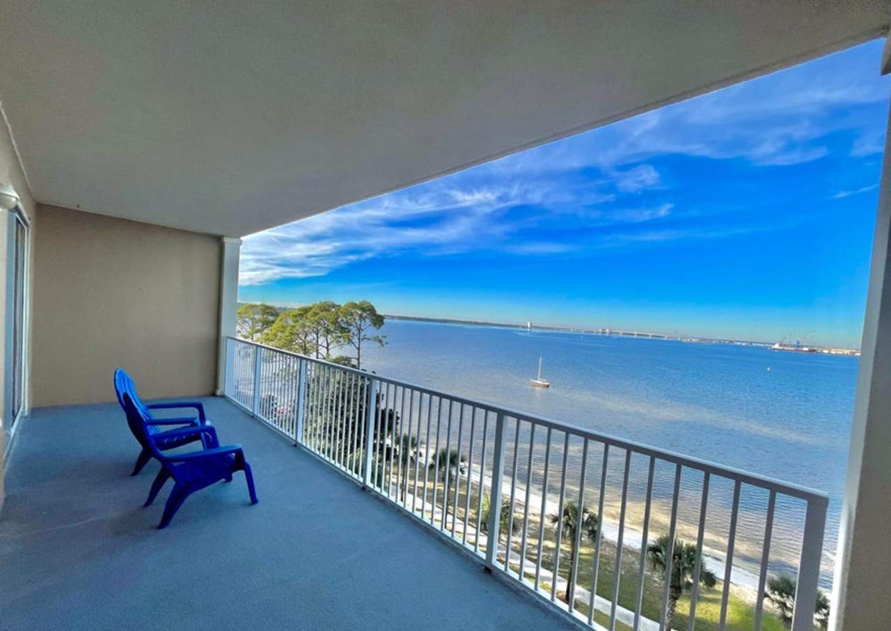 Magnolia Bay Club Condo: 2400 Grandiflora Blvd #606