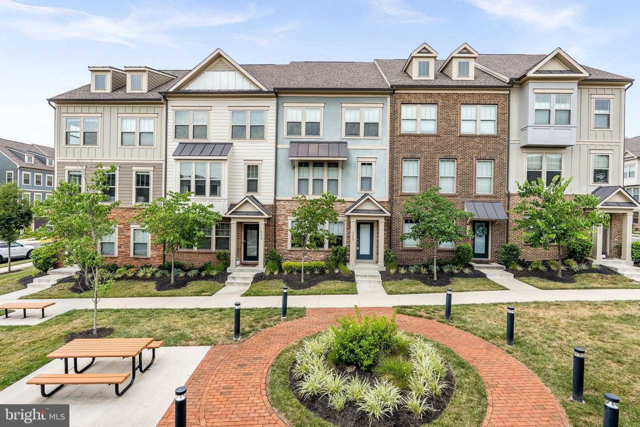 306 NEBEIOLO TERRACE SE