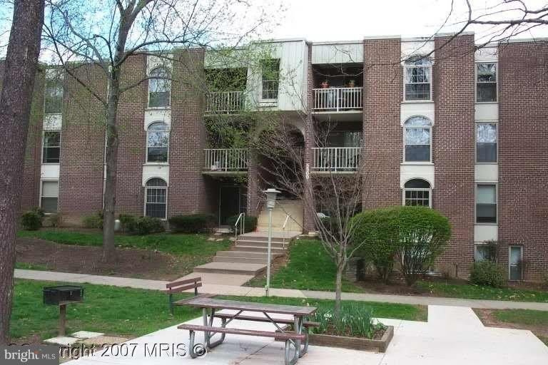 3300 WOODBURN VILLAGE Drive unit: 23