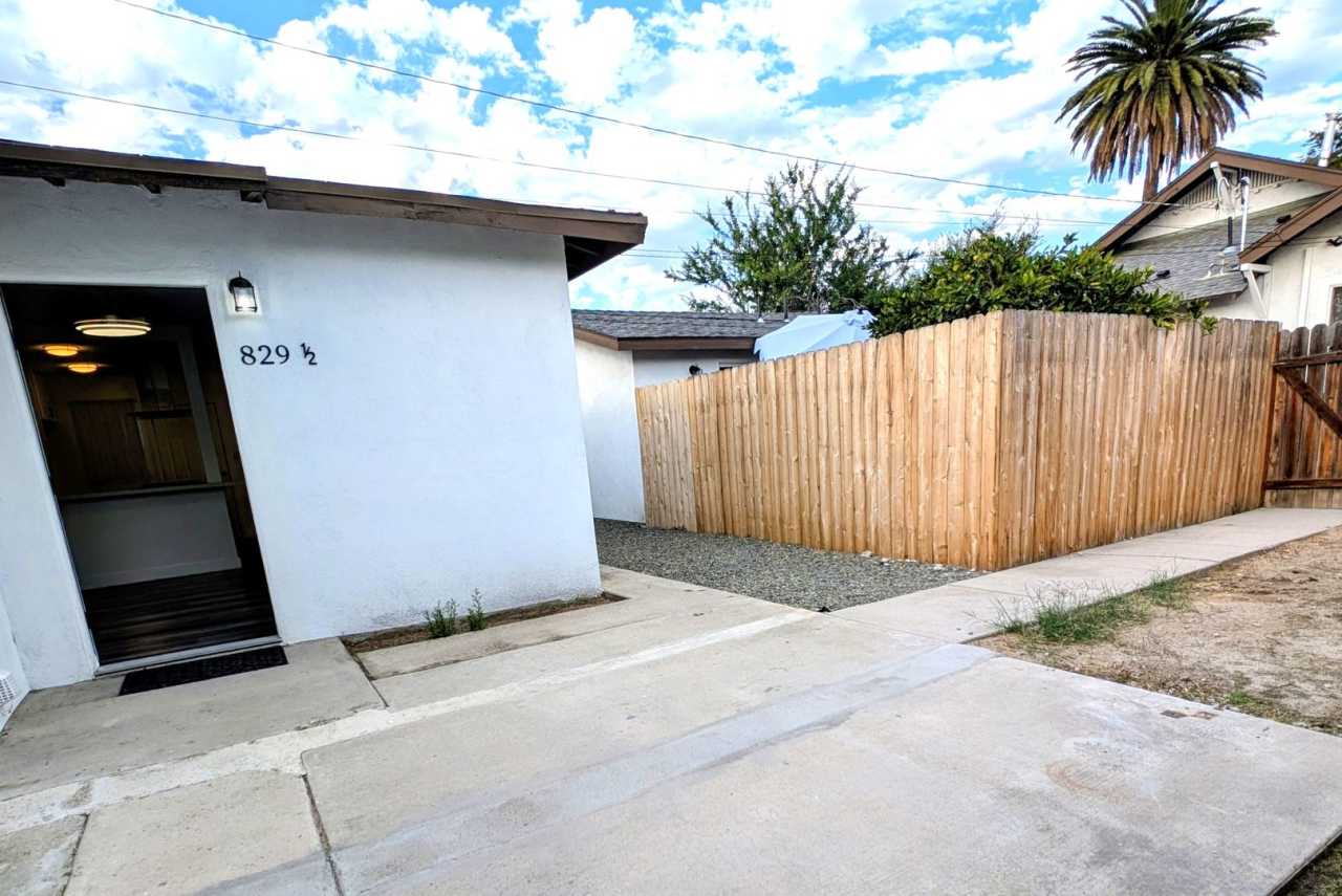 Cozy 2 bedroom + 1 Bath. Newly upgraded.