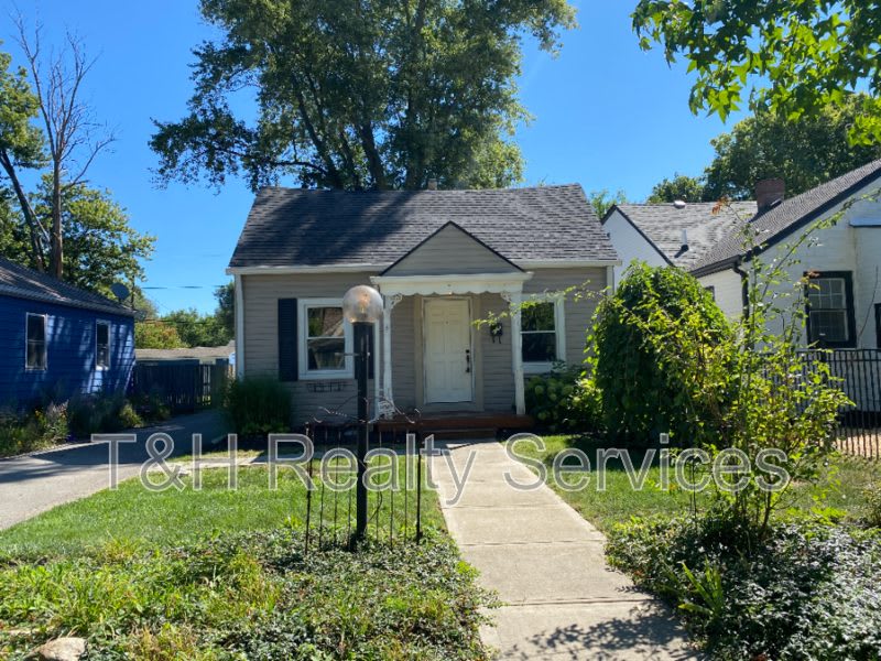 4651 Norwaldo Avenue