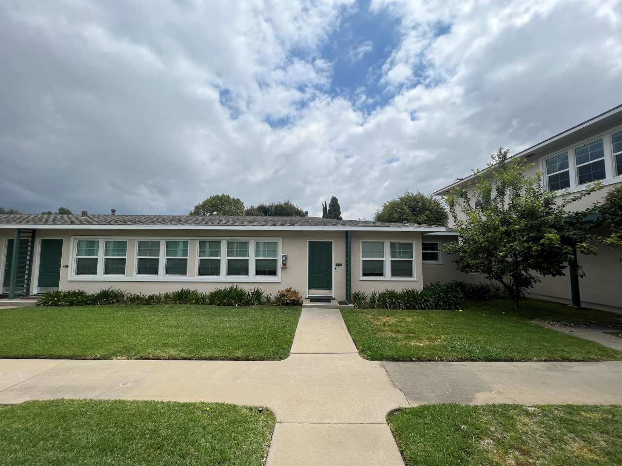 1519 Huntington Drive -D