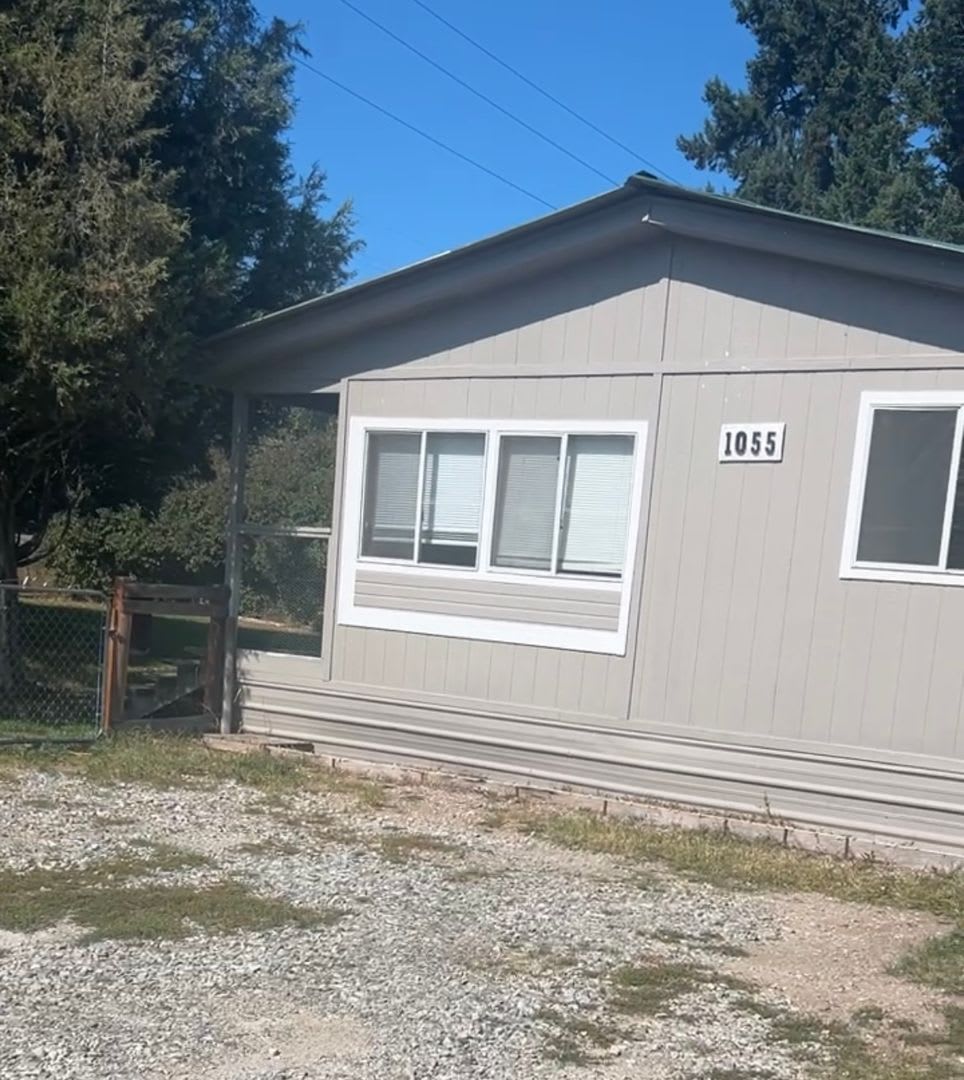 Whitefish Stage Pet Friendly Three Bedroom!