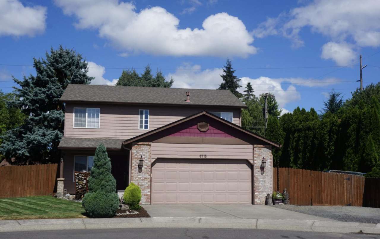 Lake Shore 4 Bedrooms