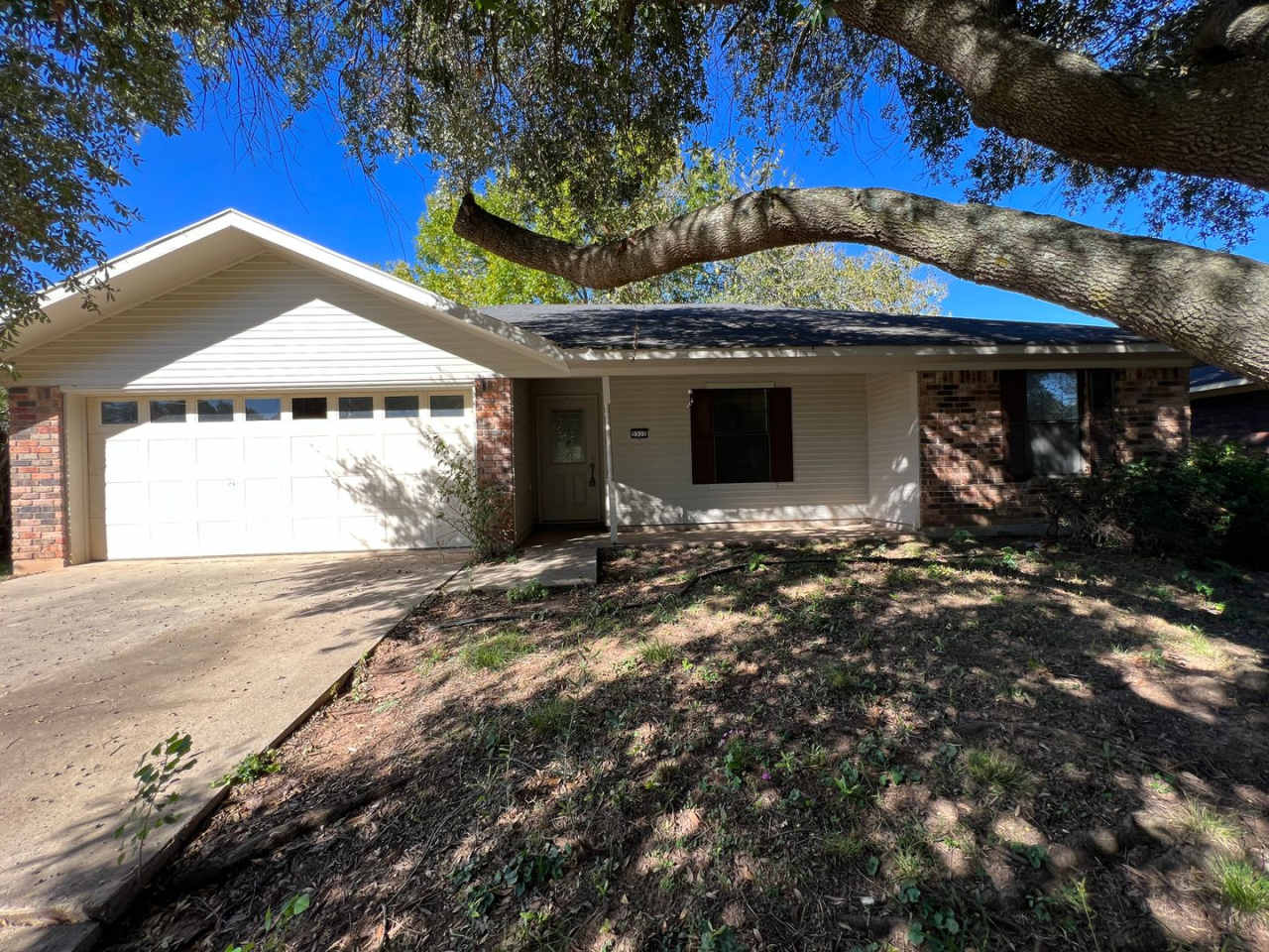 SOUTH BOSSIER CLOSE TO AIR FORCE BASE