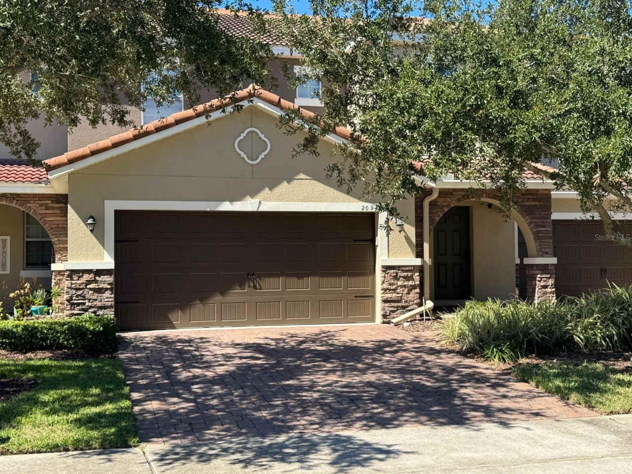 2091 BENT GRASS AVENUE