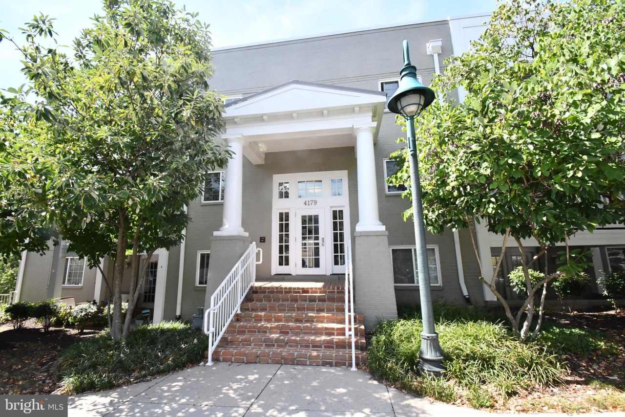 4179 S FOUR MILE RUN DRIVE