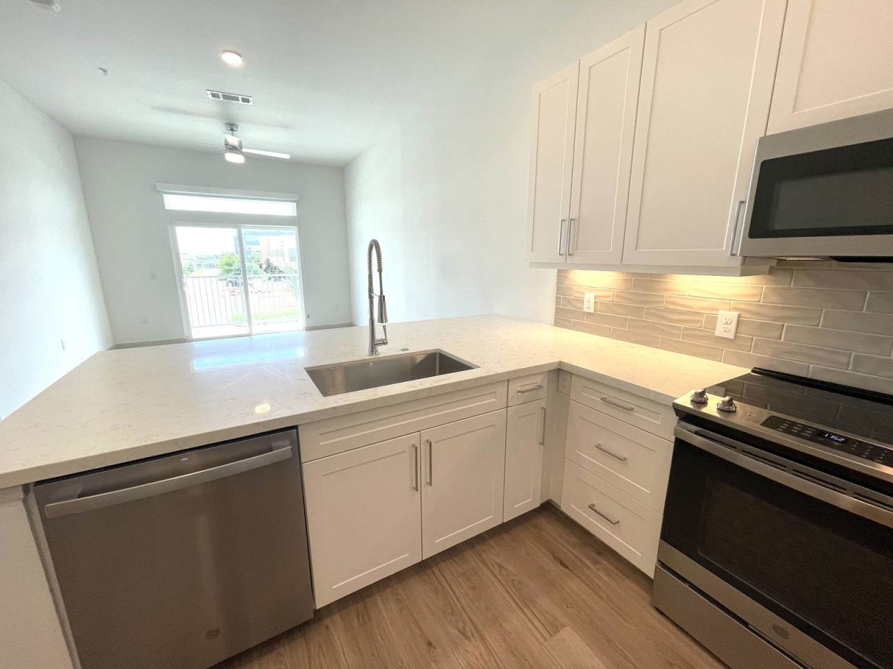 2880 La Frontera Boulevard