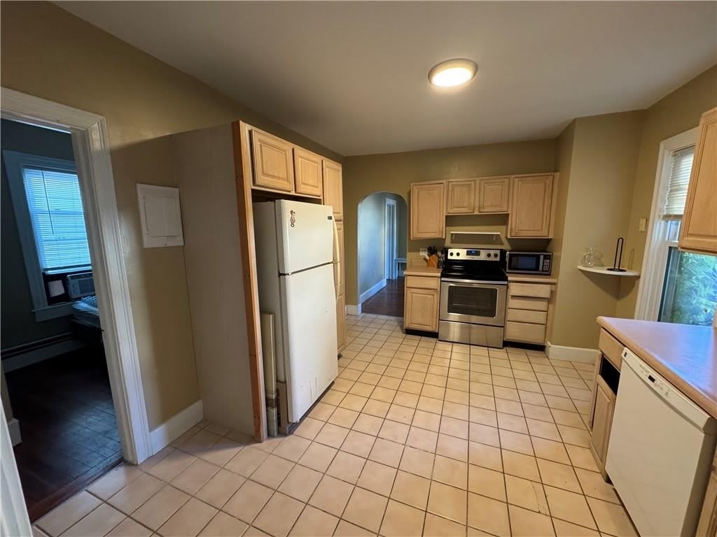 46 William Street unit: 2