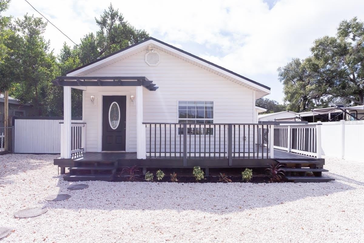 4317 E REGNAS AVENUE