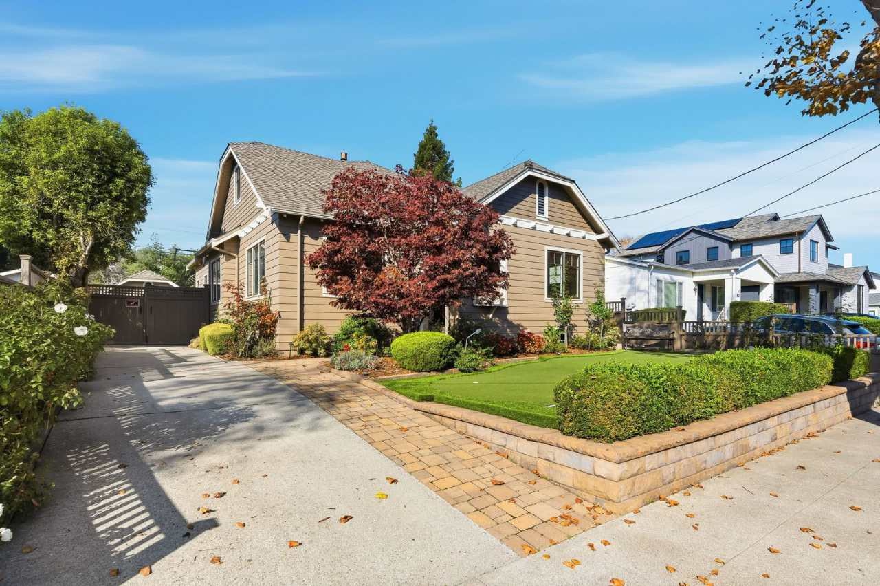 Fully Furnished , New Remodeled Burlingame Home Just Blocks from Broadway