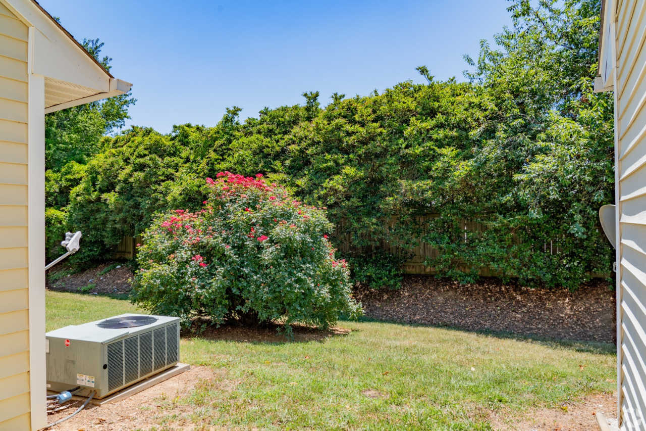 Maple Ridge Apartments