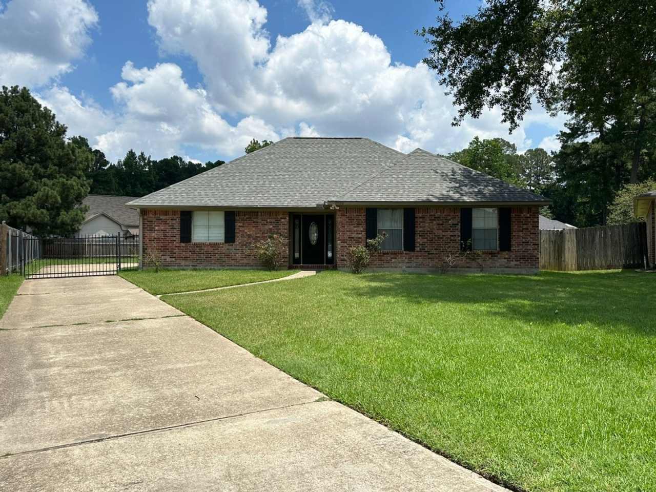 Three Bed Two Bath South Shreveport Home