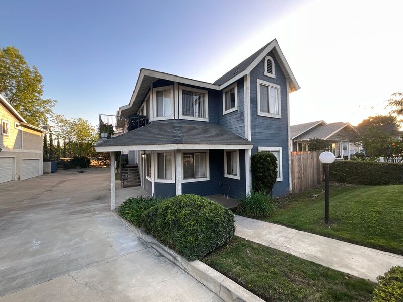 638 E Badillo Street