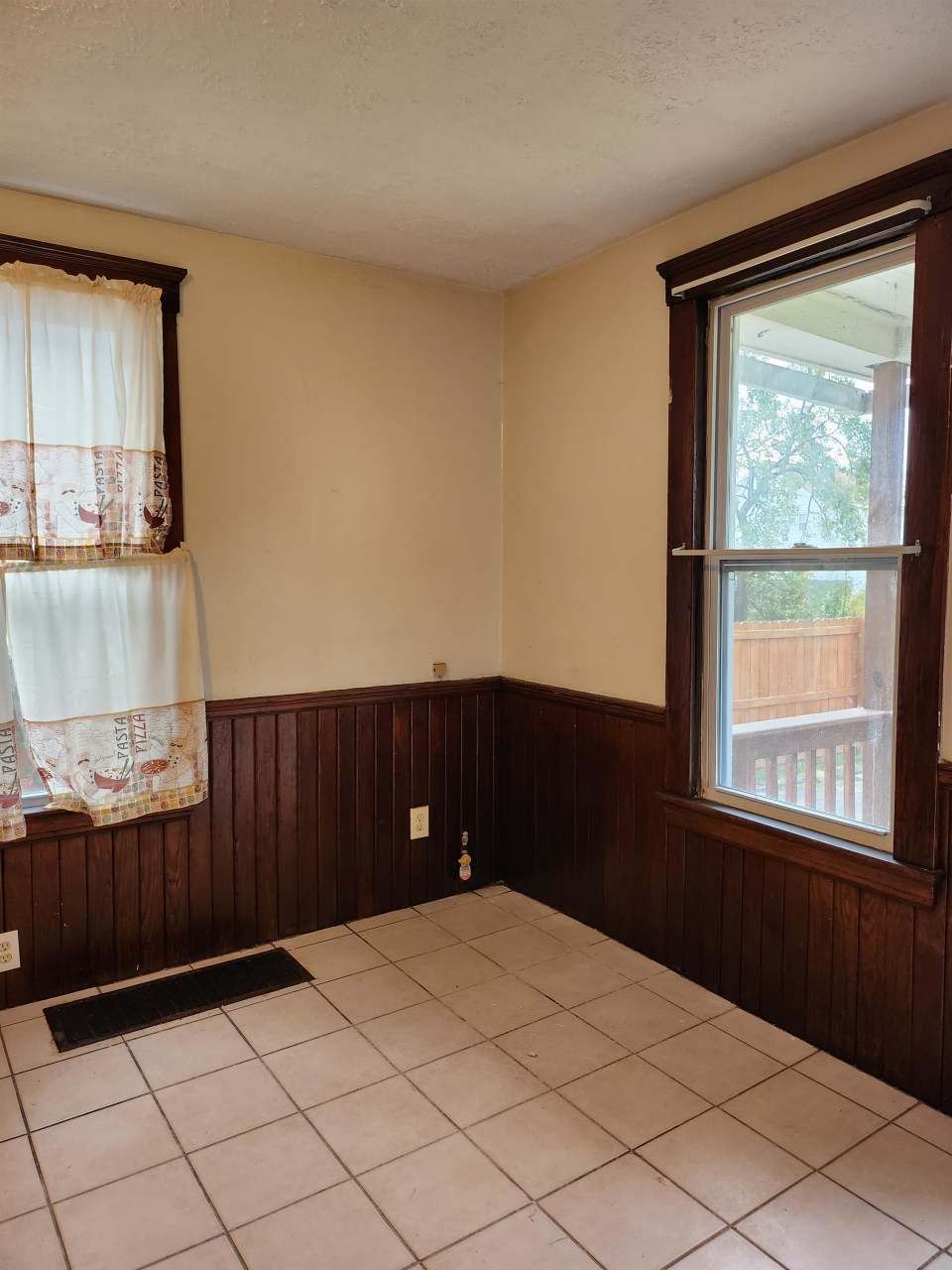 1215 West 22nd Street - 1