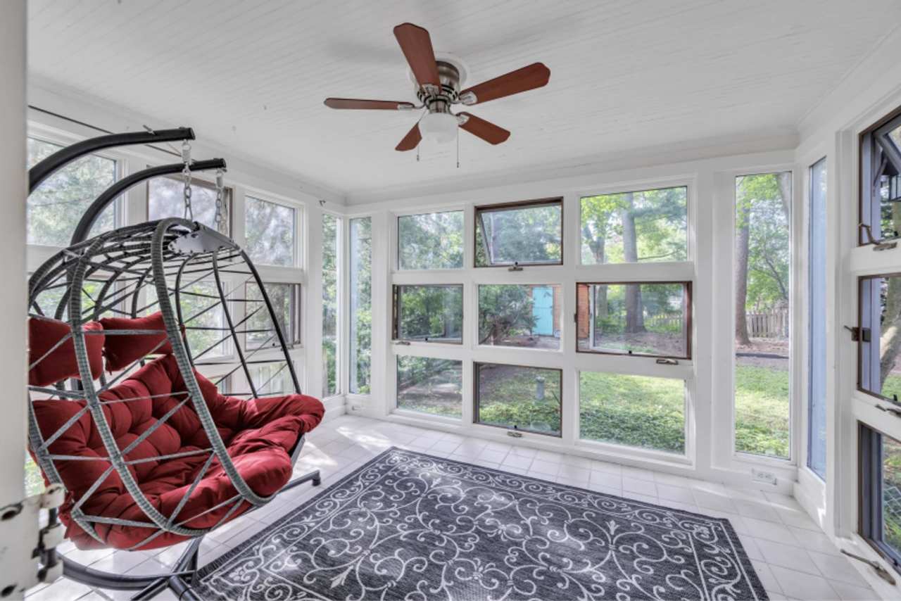 Charming 2 Bed 2 Bath House in the Heart of Madison - Fully Furnished!