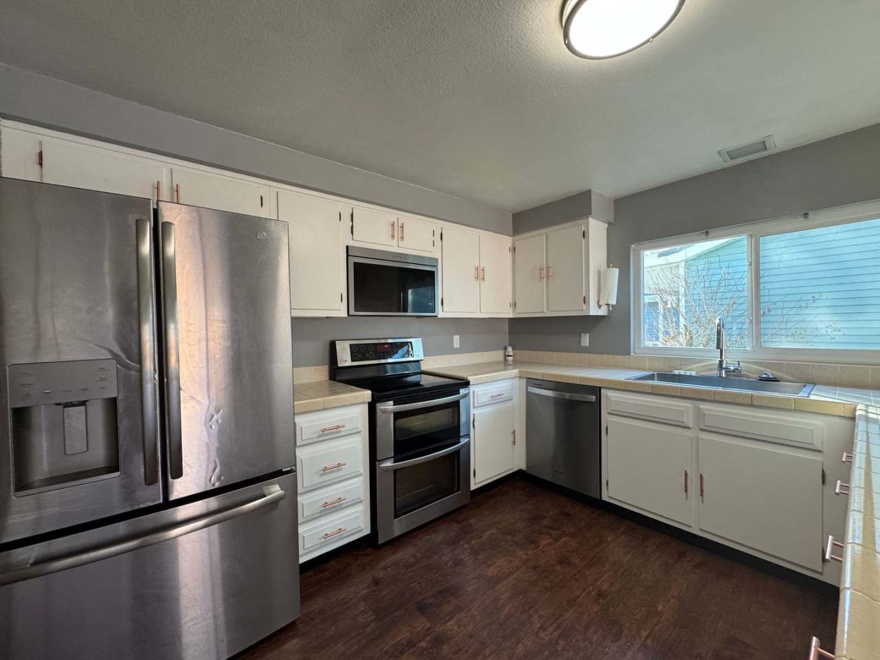 3 Bed, 2 Bath Home Available NOW in Southeast Reno!