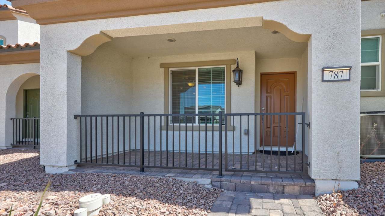 BRAND NEW TOWNHOUSE IN CADENCE!