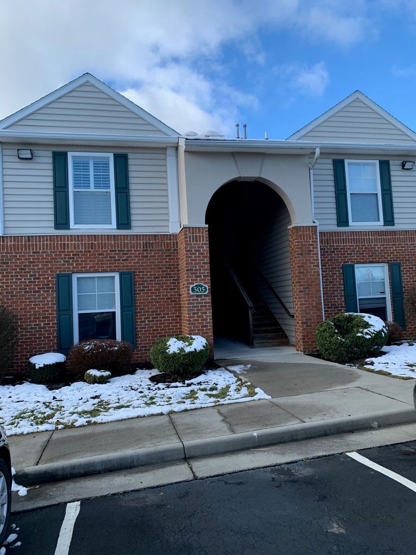 1 Bedroom 1 Bath Condo