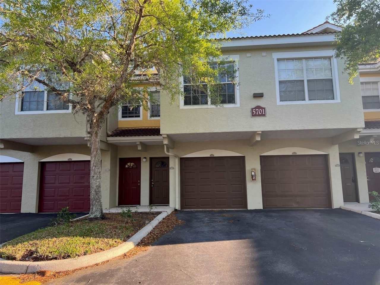 5701 BENTGRASS DRIVE