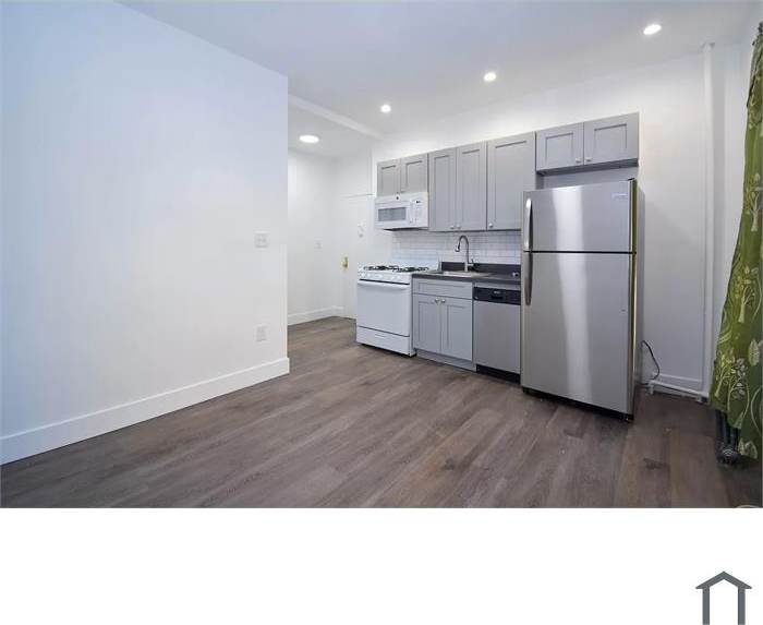 1047 Hoe Avenue - 1E