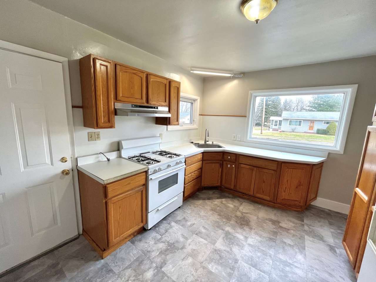 FIVE BEDROOM HOUSE !!. Just a four-minute commute away from PENN STATE BEHREND.