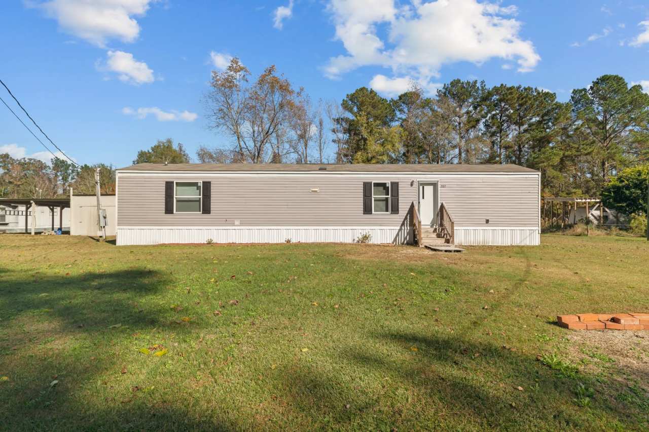 2 Bedroom, 2 Bathroom Home