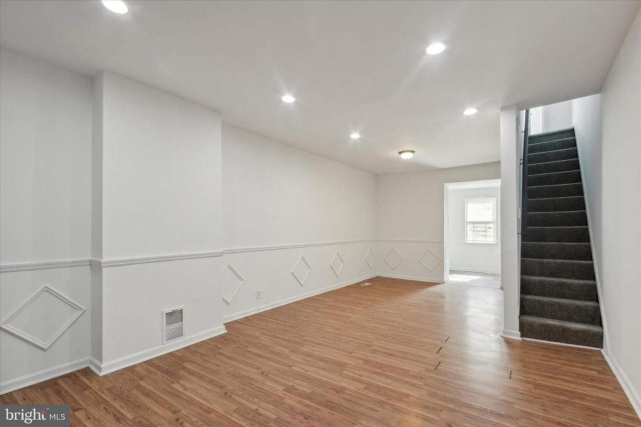 Welcome to this updated 2-bedroom, 1-bathroom row home in the historic Strawberry Mansion neighborhood.