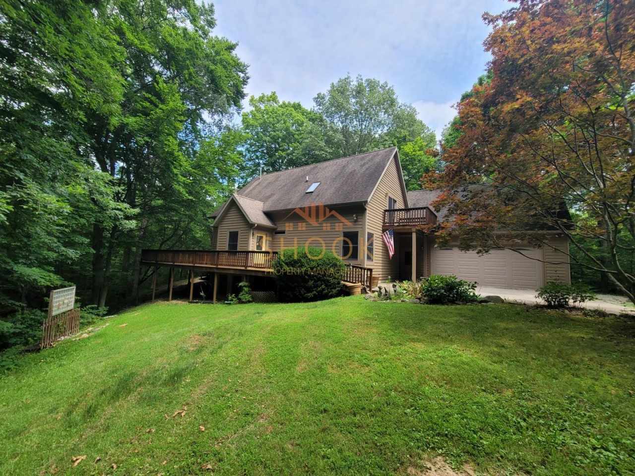 A Little Piece of Tennessee! Your Private Wooded Home!